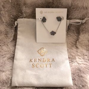 Kendra Scott Earring and necklace set!